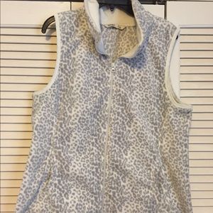 Old Navy fleece vest, gray leopard print